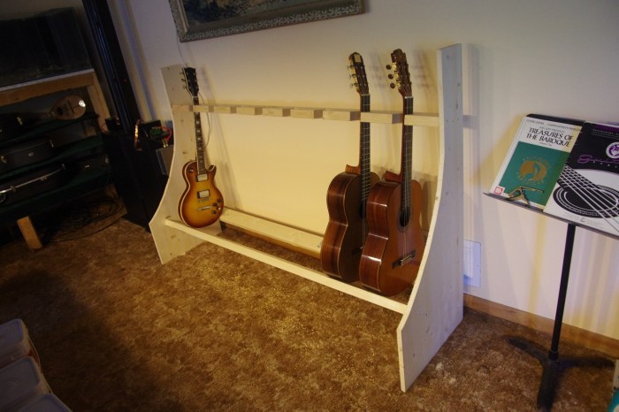 Diy guitar rack